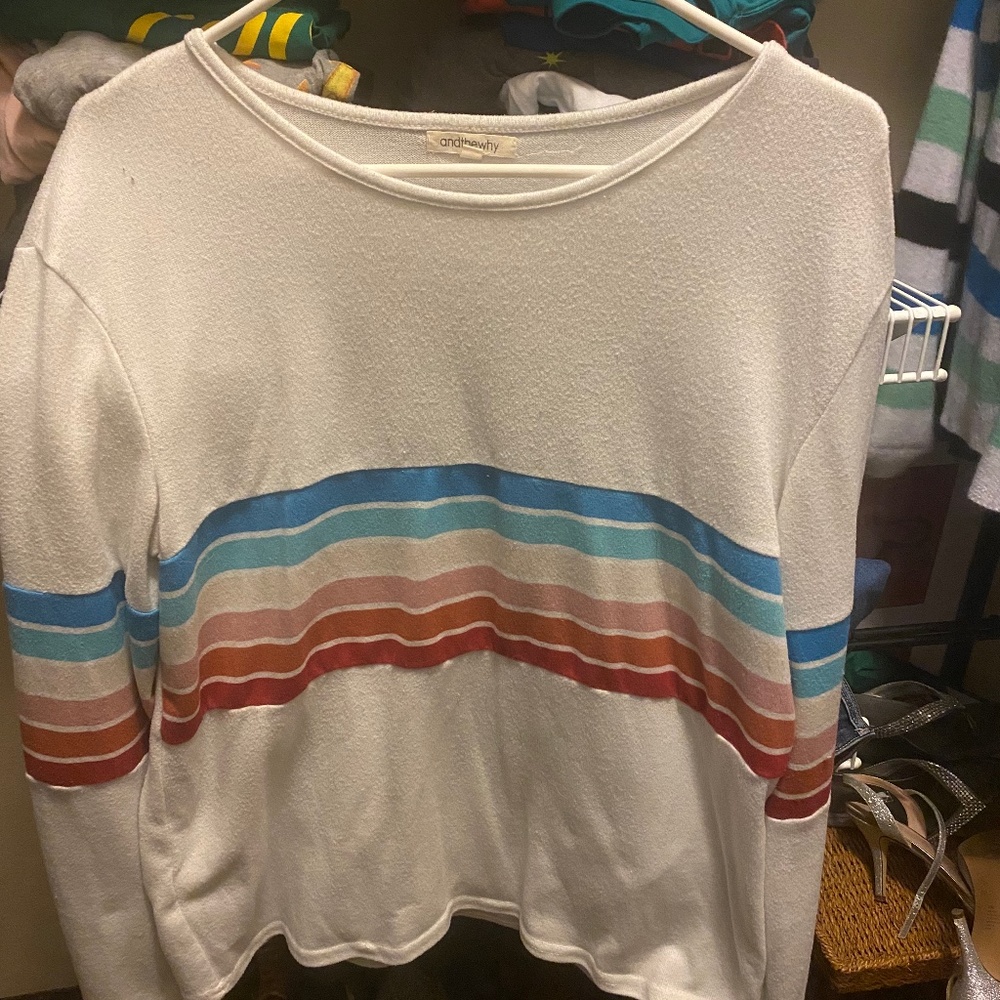 Buckle long sleeve top